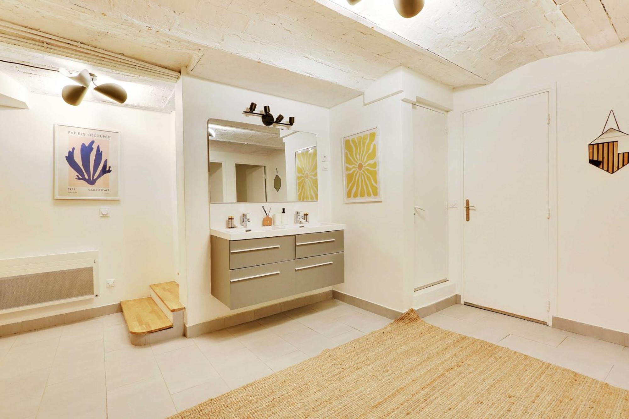 Spacious Apartment - 4Br-10P Montmartre Paris Luaran gambar
